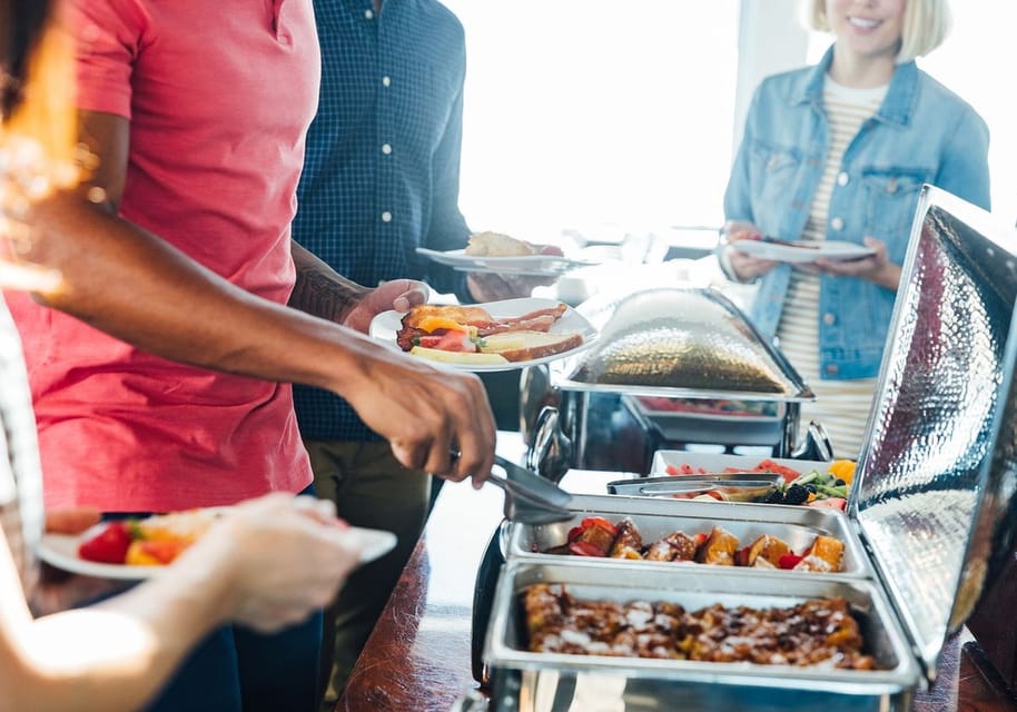 San Francisco: Christmas Day Buffet Brunch or Dinner Cruise image 2