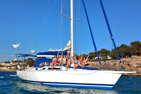 Can Pastilla: Tour en velero con snorkel, tapas y bebidas