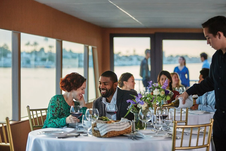 San Diego: Thanksgiving Day Buffet Brunch or Dinner Cruise Thanksgiving Day Gourmet Dinner Cruise