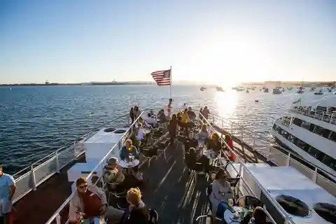 San Diego: New Year's Eve Gourmet Brunch or Dinner Cruise