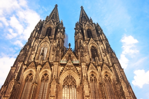 Cologne Scavenger Hunt and Sights Self-Guided Tour