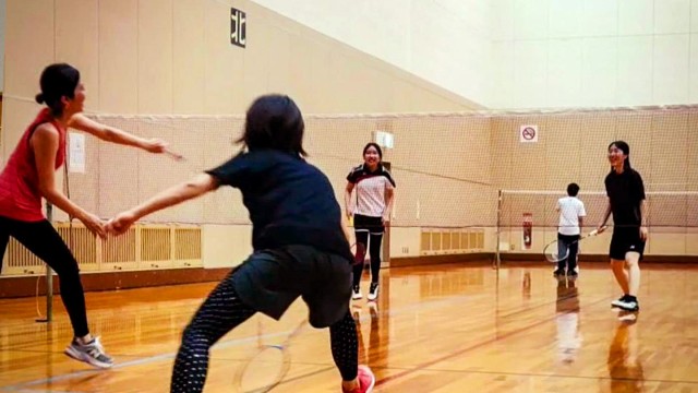 Osaka: Badminton with Japanese Locals!