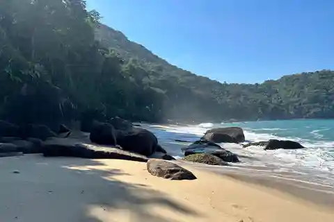 Ubatuba - Praia Brava de Itamambuca
