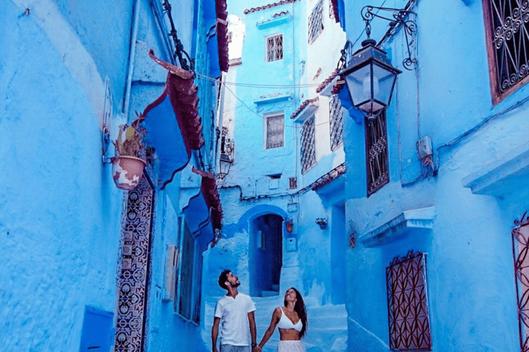 Au départ de Fès : Excursion d'une journée à ChefchaouenExcursion d'une journée de Fès à Chefchaouen - Forfait standard