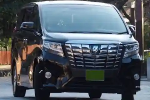 Onna/ Yomitan Village: Private Transfer to/from Naha Airport