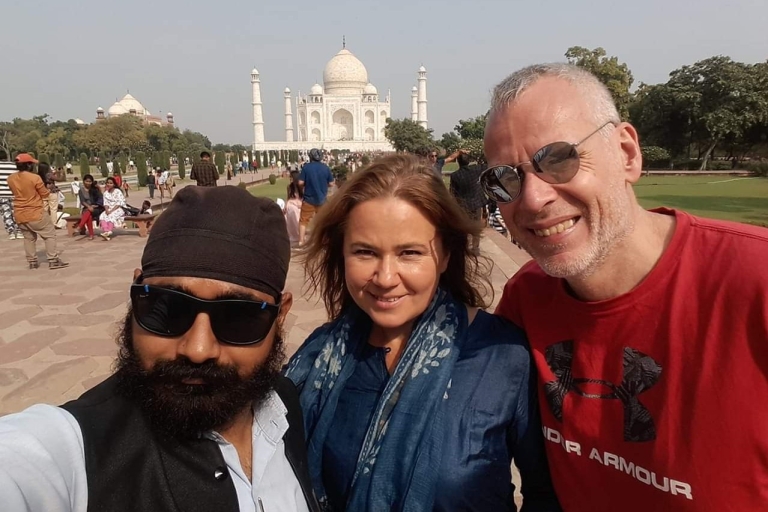 Depuis Delhi : Excursion privée d'une journée à Agra en train avec guide