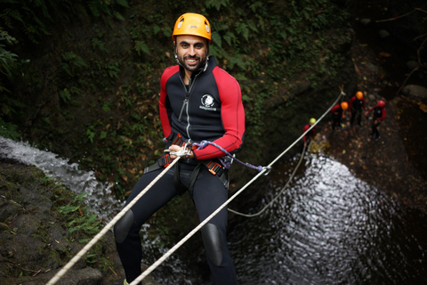 Bali Kanotpaddling: Springs kanjon