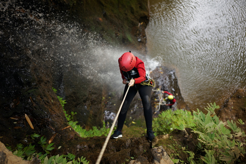 Bali Kanotpaddling: Springs kanjon