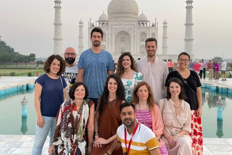 Reserva un guía turístico autorizado por el gobierno para el Taj Mahal