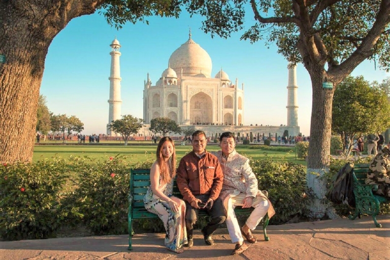 Reserva un guía turístico autorizado por el gobierno para el Taj Mahal