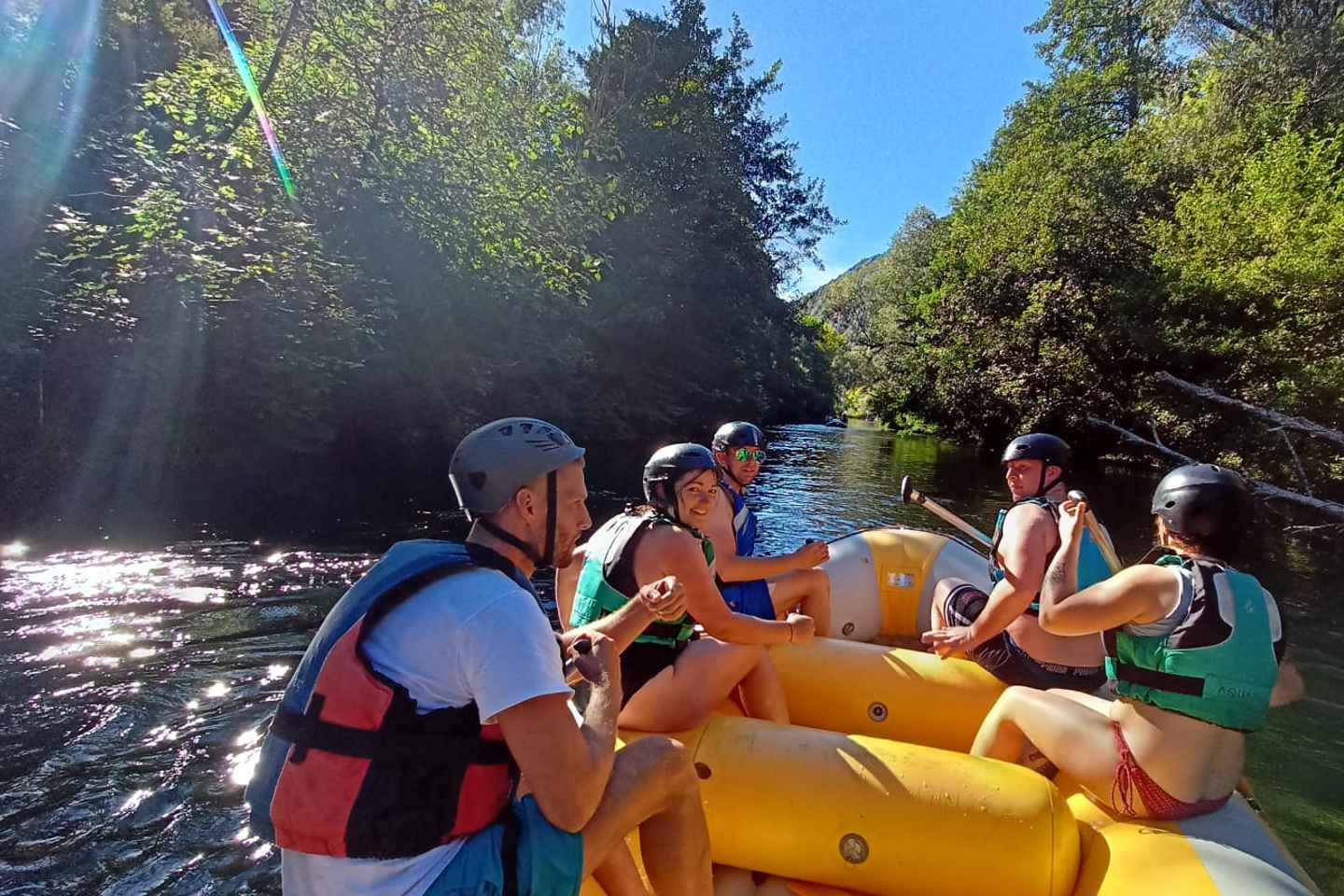 Omiš/Split: Cetina River Rafting Adventure & Cliff Jumping