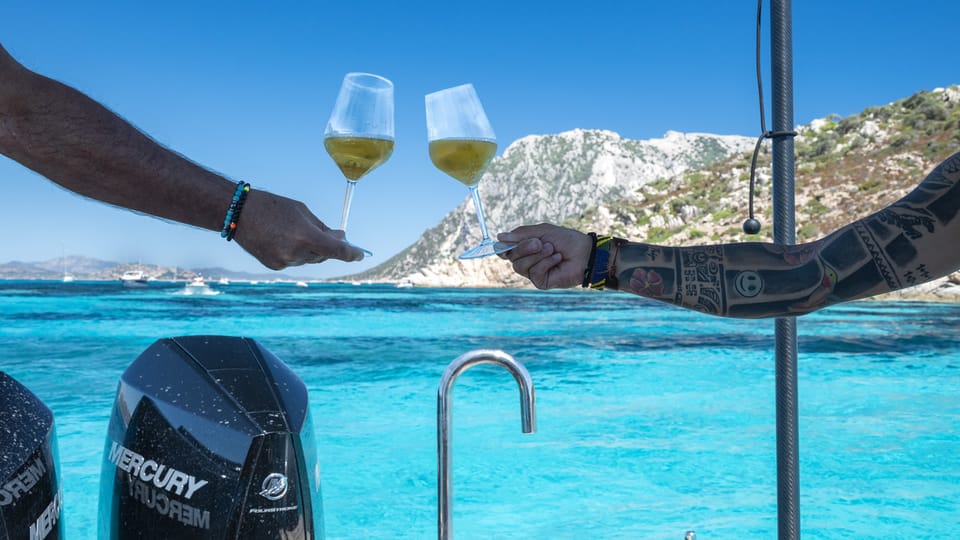 Olbia, Tavolara Park Cruise with Aperitif and Drinks - Hizvo