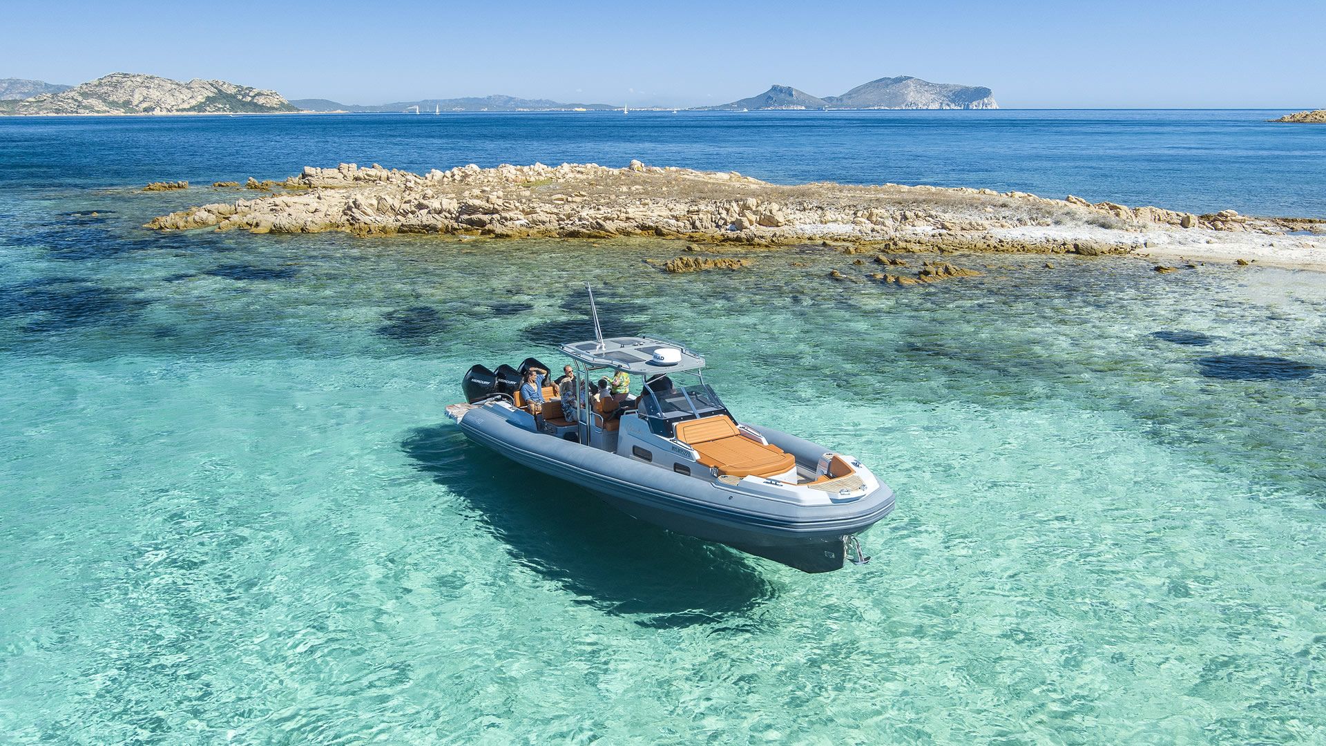 Olbia: Bootstour nach Tavolara Kleingruppe (max. 12 Personen) + Aperitif