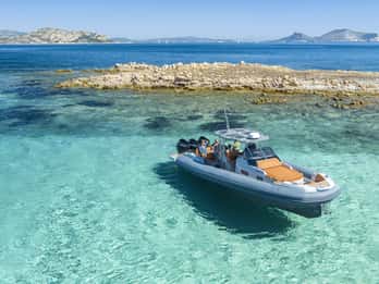 Olbia: Shared Boat tour Tavolara Park with Aperitif & Wine