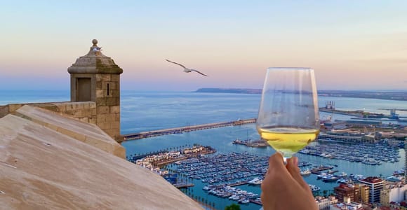 Alicante: Weinverkostung in der Burg Santa Bárbara