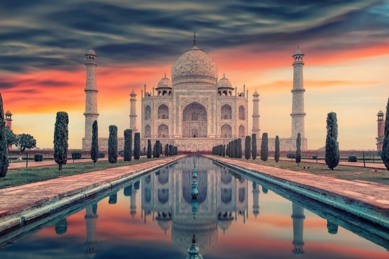 Visite de nuit du Taj Mahal en voiture depuis DelhiVisite nocturne du Taj Mahal en voiture depuis Delhi