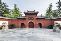 Luoyang Classic Day Tour Longmen Grotte Old Twen Esplora - Hizvo