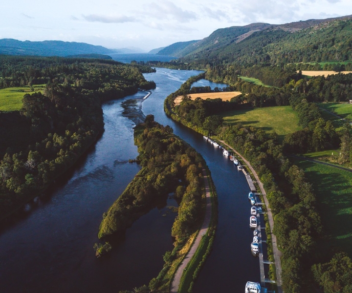 Dochgarroch: Loch Ness and Caledonian Canal 2.5 Hour Cruise