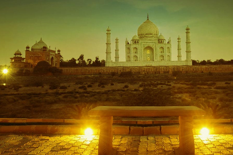 Alba del Taj Mahal con trasporto - guida - pasto: Tutto inclusoServizio a Delhi:- Auto + guida + biglietti d&#039;ingresso + pasti