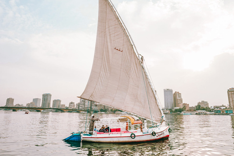 Felucca Ride on the Nile z nocnymi zajęciami w Kairze