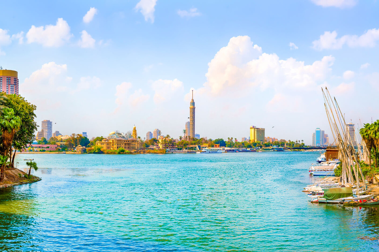 Melhor passeio de Felucca no Nilo com o Khan El Khalili BazaarPasseio de Felucca no Nilo com atividades noturnas no Cairo