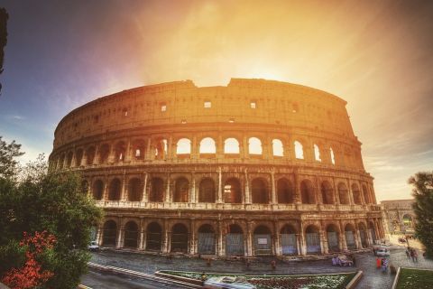 Rome: Colosseum Floor Twilight Tour & Imperial Forum Visit