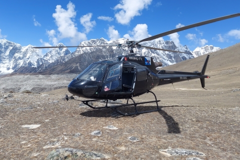 Lądowanie helikopterem na Everest