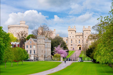 From London: Stonehenge, Windsor and Salisbury