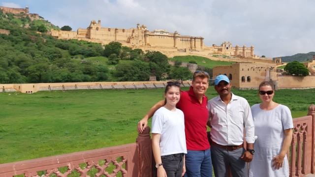 Visit Private Full Day Jaipur Sightseeing Tour By Tuk-Tuk in Neemrana