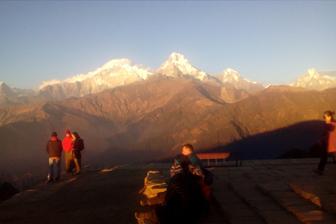 2 nuits et 3 jours de randonnée sur la colline de Poon au départ de Pokhara