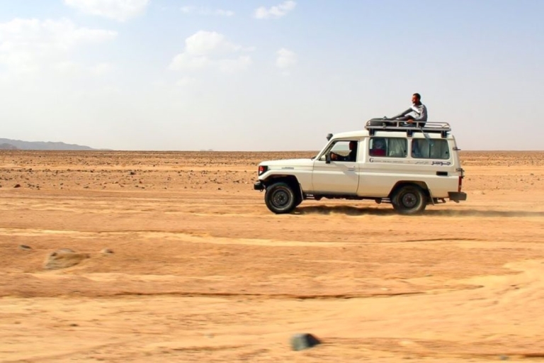Safaga : Aventure d'observation des étoiles du désert en jeep avec dîner