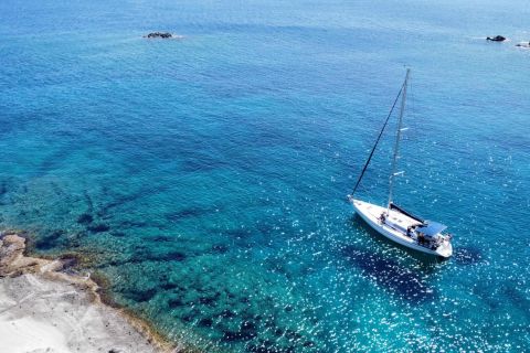 Da Paros: crociera a vela privata con pranzo e snorkeling