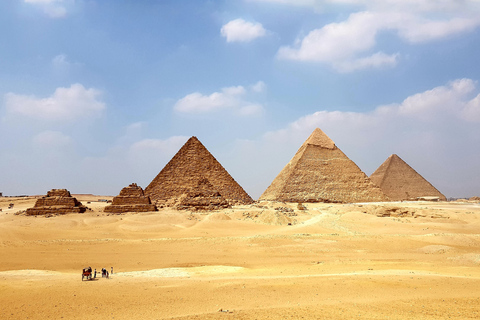 Il Cairo: tour privato delle Piramidi di Giza, Menfi, Saqqara e pranzo