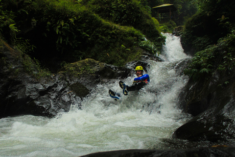 Bali Canyoning : Canyon du jumeau d'orBali Canyoning : Canyon Golden Twin