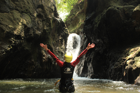 Canyoning em Bali: Golden Twin Canyon