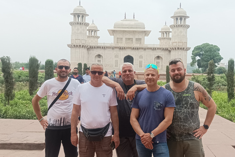 Agra: Sightseeingtour van een hele dag door Agra, alleen met gids