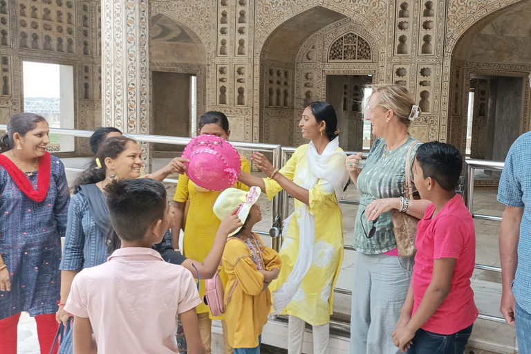 Agra: Sightseeingtour van een hele dag door Agra, alleen met gids