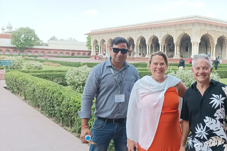 Agra: Sightseeingtour van een hele dag door Agra, alleen met gids