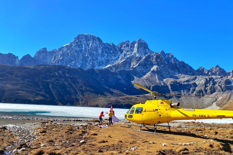 Van Kathmandu: Helikoptertour door de Himalaya (Gosaikunda).