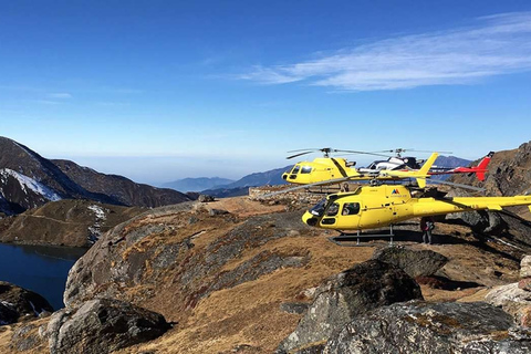 Depuis Katmandou : excursion en hélicoptère dans l'Himalaya (Gosaikunda)