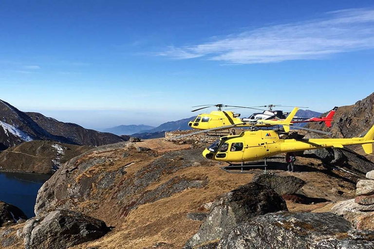 Depuis Katmandou : excursion en hélicoptère dans l'Himalaya (Gosaikunda)