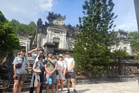 Hue City Small Group - Journée complèteVisite de la ville de Hue en petit groupe - Journée complète