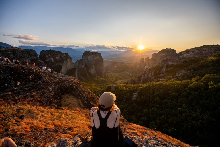 Meteora Full-Day Trip from Athens by Train Shared Tour in English with Economy Class Train