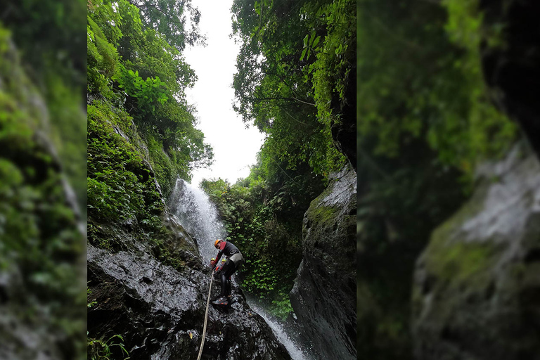 Bali Kanotpaddling: Asri kanjon