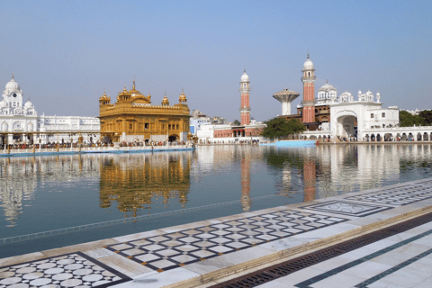 From Delhi: 2-Days Amritsar Tour by Train Tour by Executive Class Coach & Amritsar Temple Night View
