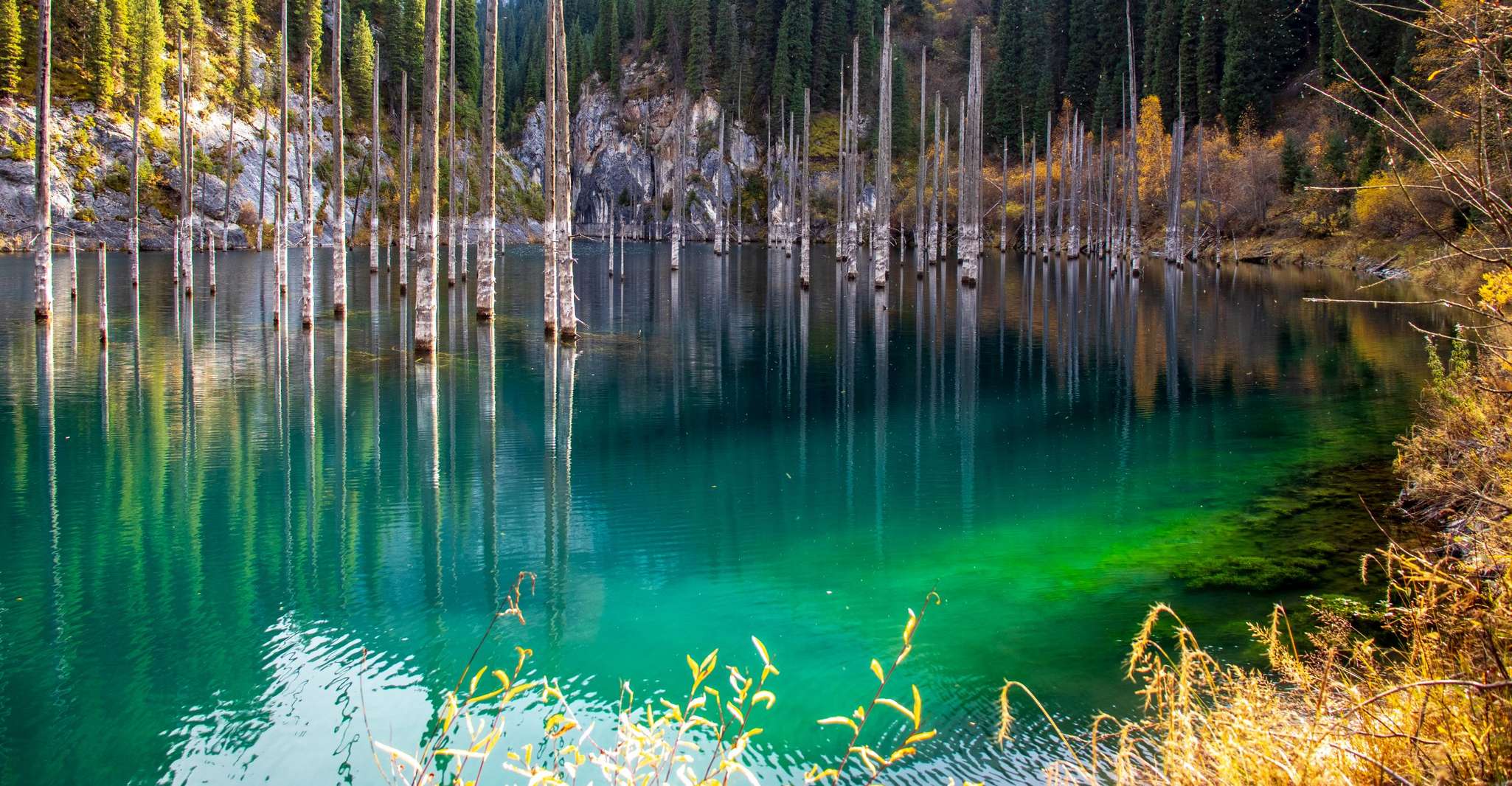 Almaty，Kolsai和Kaindy Lakes和Charyn Canyon Day Trip - Housity