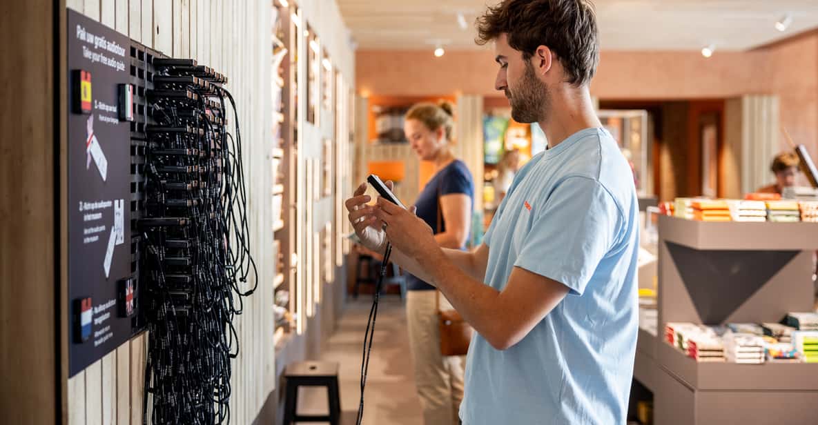 Afbeelding 7 van Nuenen: Entreeticket Van Gogh Village Museum Nuenen