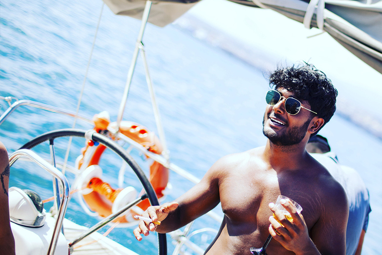 Katania: Rejs wzdłuż wybrzeża z aperitifem i proseccoPrywatna wycieczka