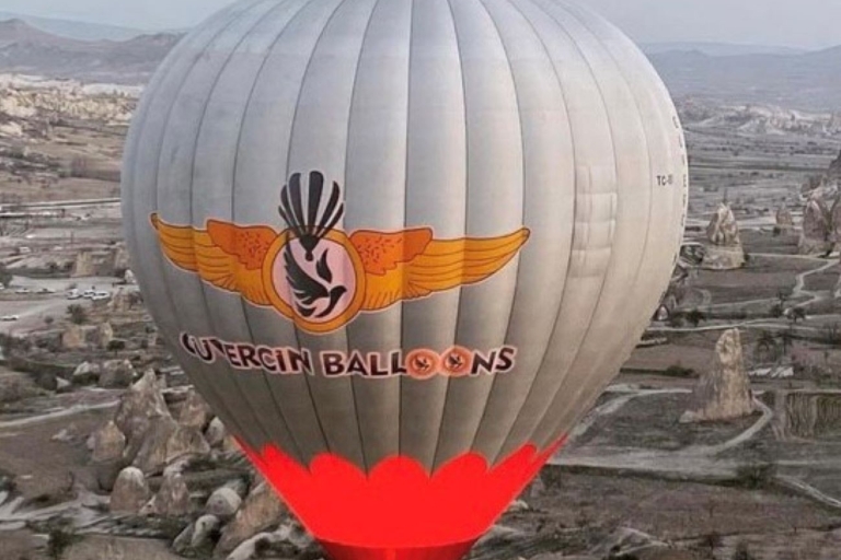 Göreme: Lot balonem na ogrzane powietrze o wschodzie słońca nad baśniowymi kominami