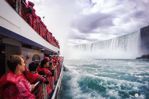 Da Mississauga:Tour di un giorno alle Cascate del Niagara con barca e pranzoTour del Niagara solo in barca (senza pranzo)